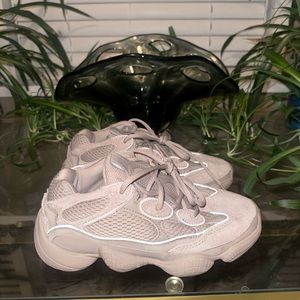 Wmns Adidas Yeezy 500 Taupe Light size 6